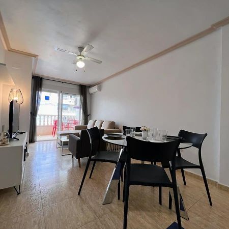 Welcoming Seafront Apartment Tv15 Torrevieja Dış mekan fotoğraf