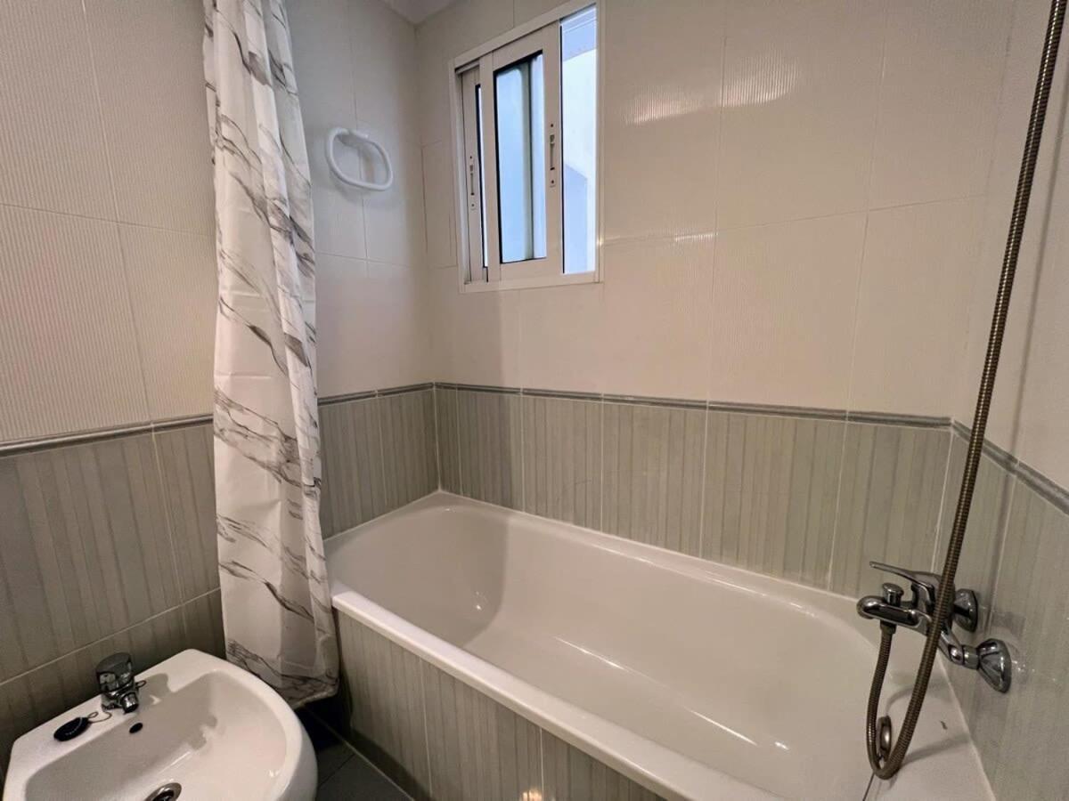 Welcoming Seafront Apartment Tv15 Torrevieja Dış mekan fotoğraf
