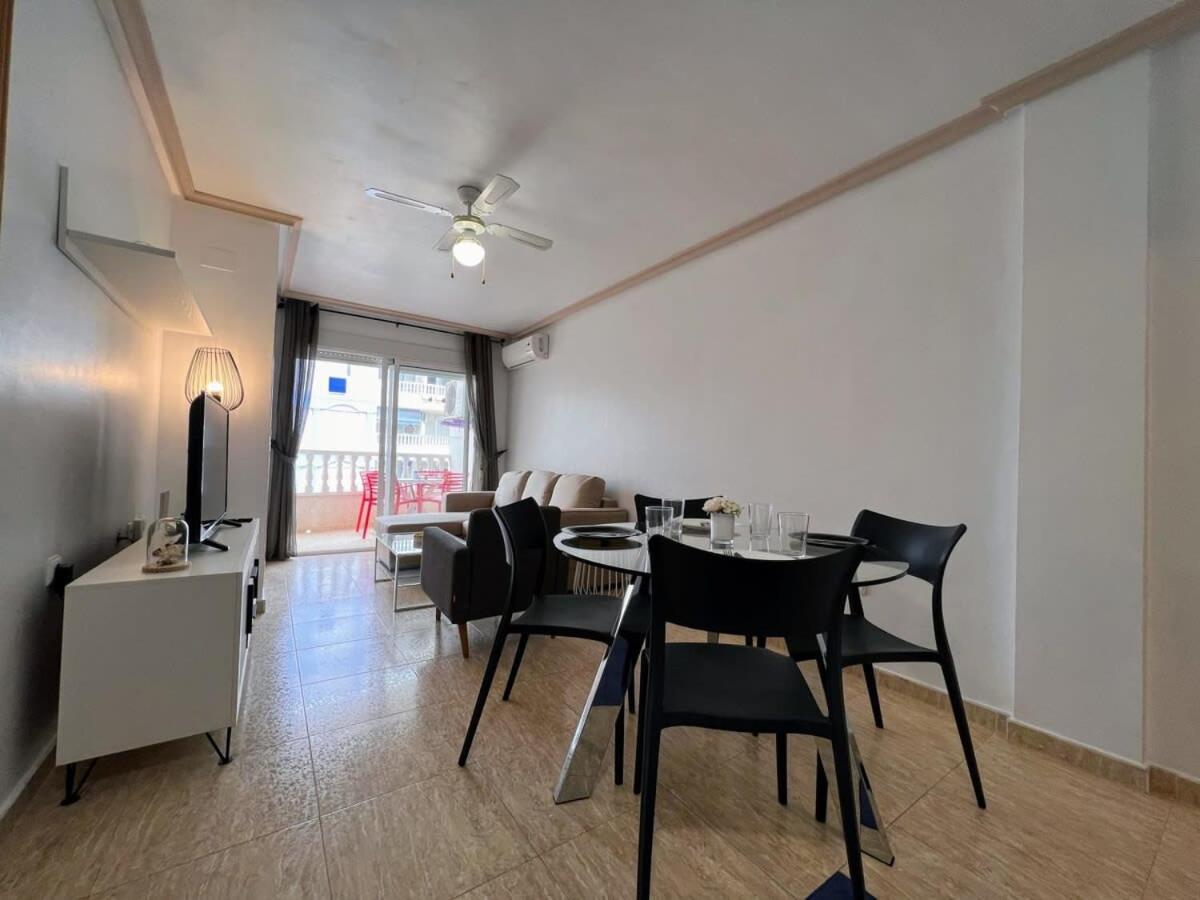 Welcoming Seafront Apartment Tv15 Torrevieja Dış mekan fotoğraf