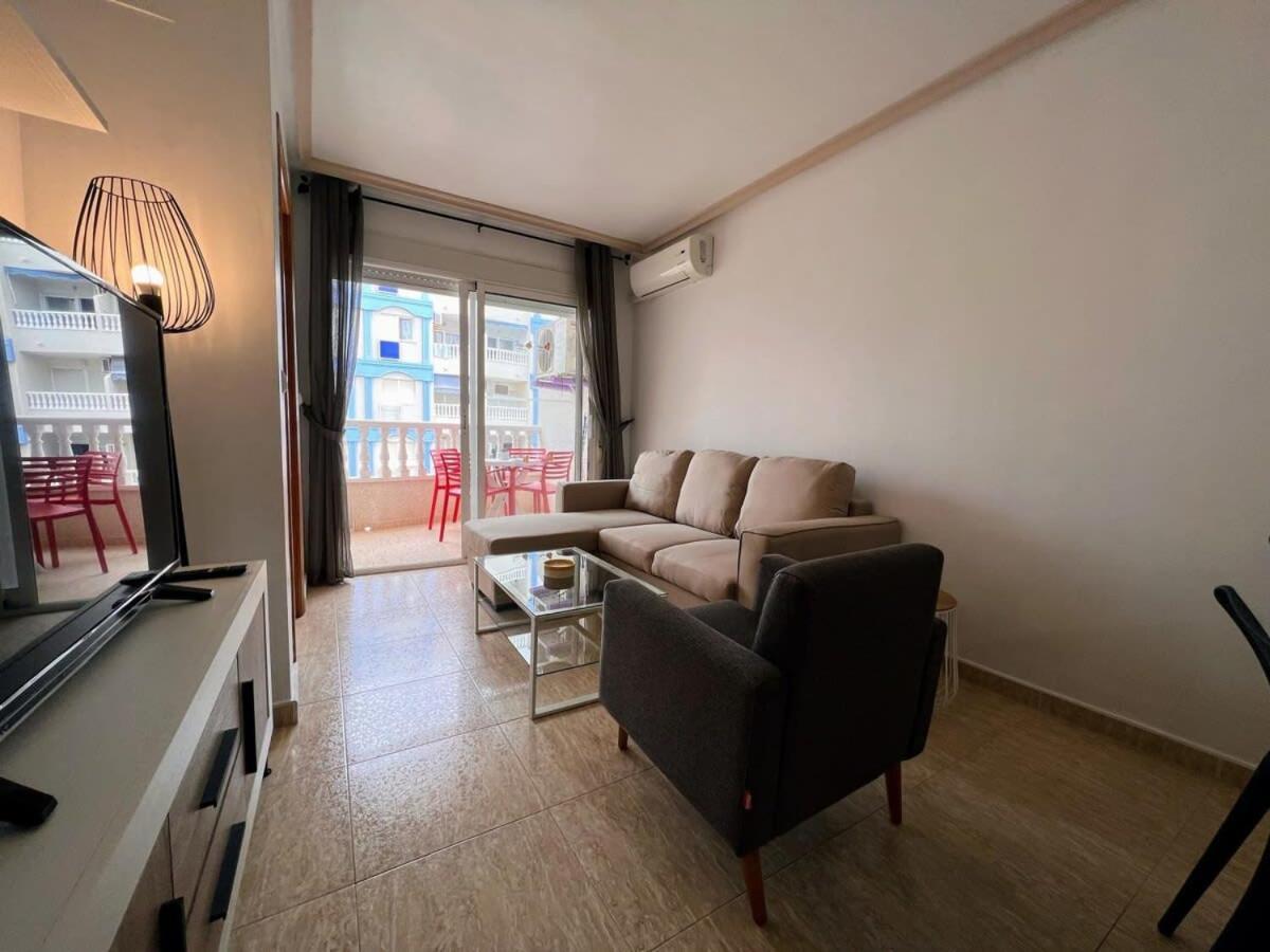 Welcoming Seafront Apartment Tv15 Torrevieja Dış mekan fotoğraf